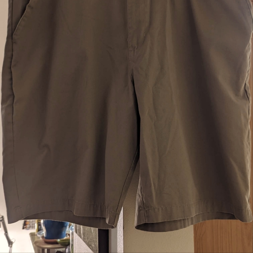 Nike Golf Shorts Lightweight Sz 40